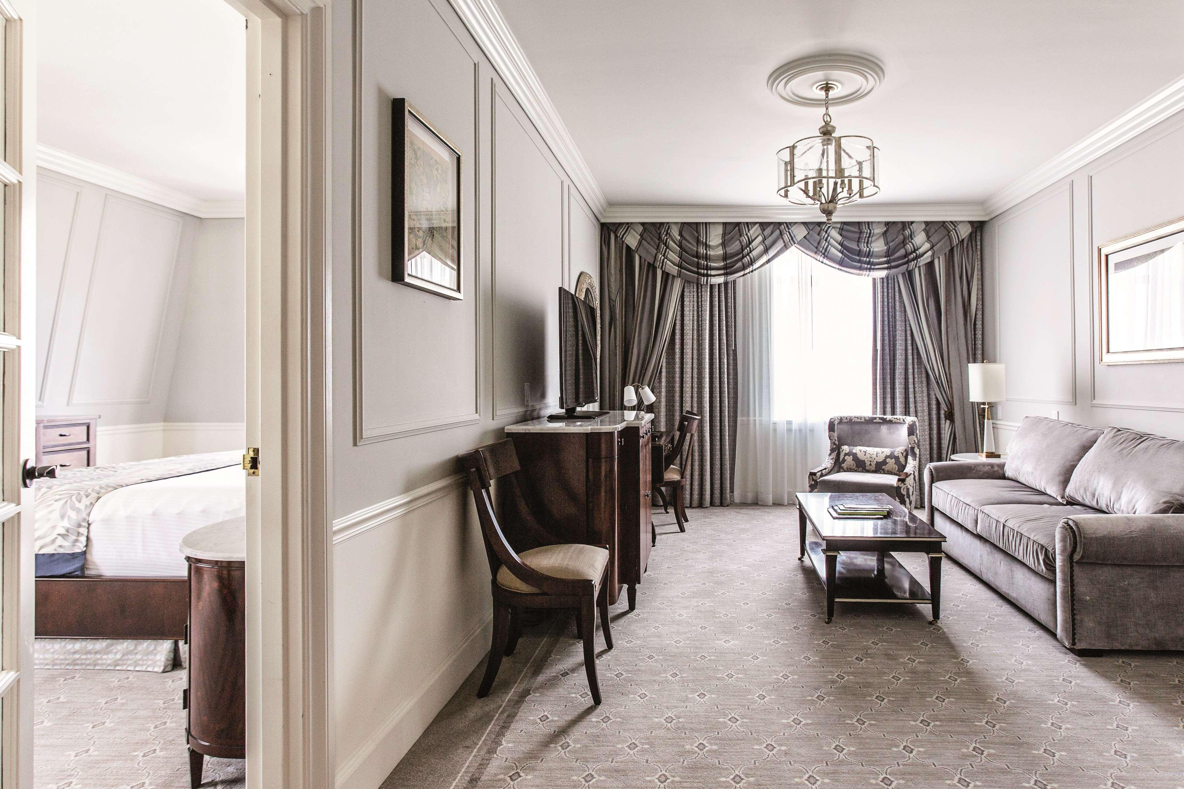 The Charleston Place Kültér fotó